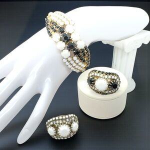 Vintage White Milk Glass & Black Glass Cabochon Clamper & Adjustable Ring Lot